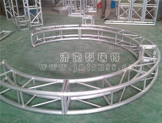半圆桁架